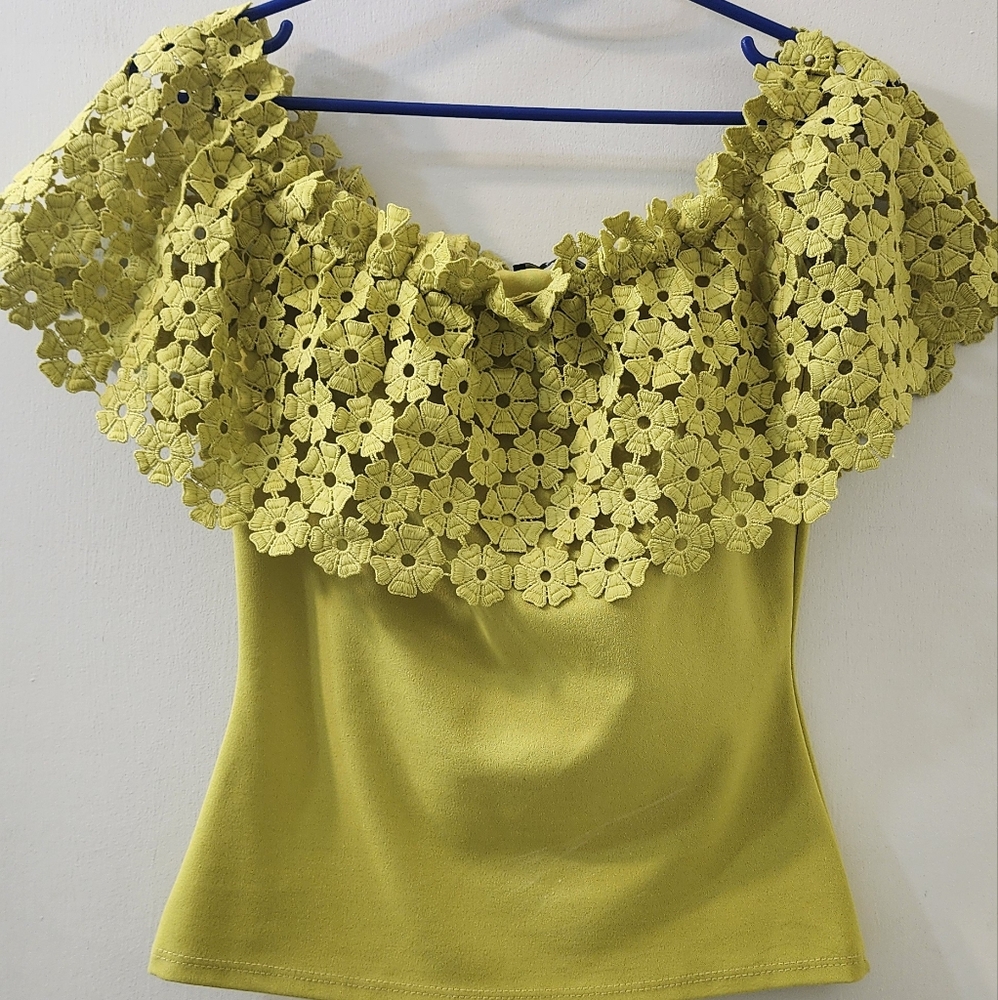 Floral Off-Shoulder‎ Top - Green
